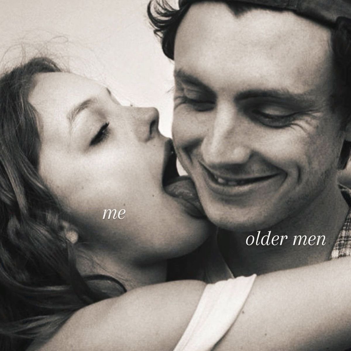 dreaming_st4rs's tweet image. I actually love older men so much it’s a problem 

#oldermen #daddykink #daddydaughter #olderbf #agegap