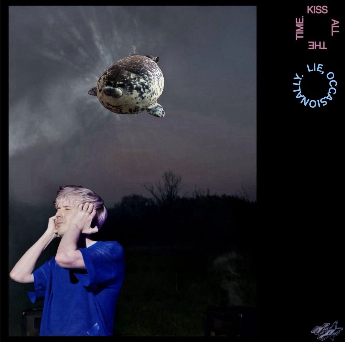 philsquats's tweet image. kiss all the time. lie, occasionally.