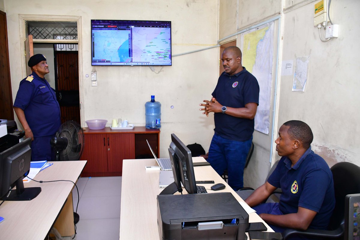 ray_omollo's tweet image. Kenya's maritime borders remain a critical frontline in the fight against contraband, illegal activities and transnational crime, even as the Government, through the Border Control and Operations Coordination Committee (BCOCC) under the State Department for @InteriorKE and…