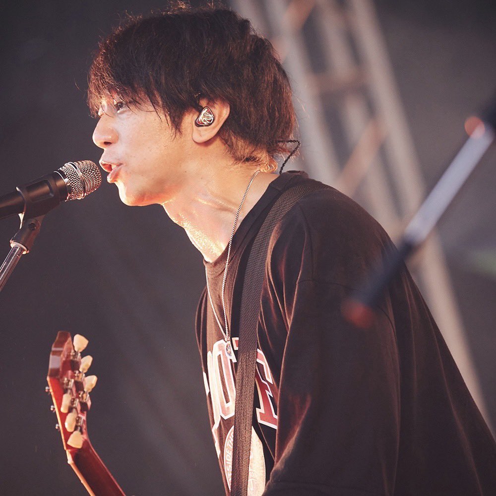 sa_ku_taro's tweet image. 【男を興奮させる言葉ランキング】

3位「終電逃しちゃった」

2位「今日勝負下着だよ」

1位「こんばんは、ELLEGARDENです！」