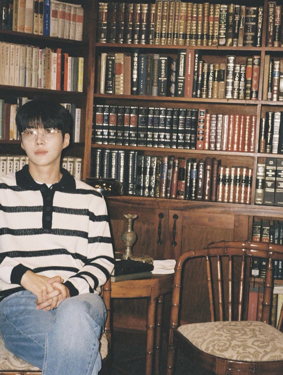 SeonHoQu's tweet image. WAIT??? IS THIS HOJIN??? WHEEEN???