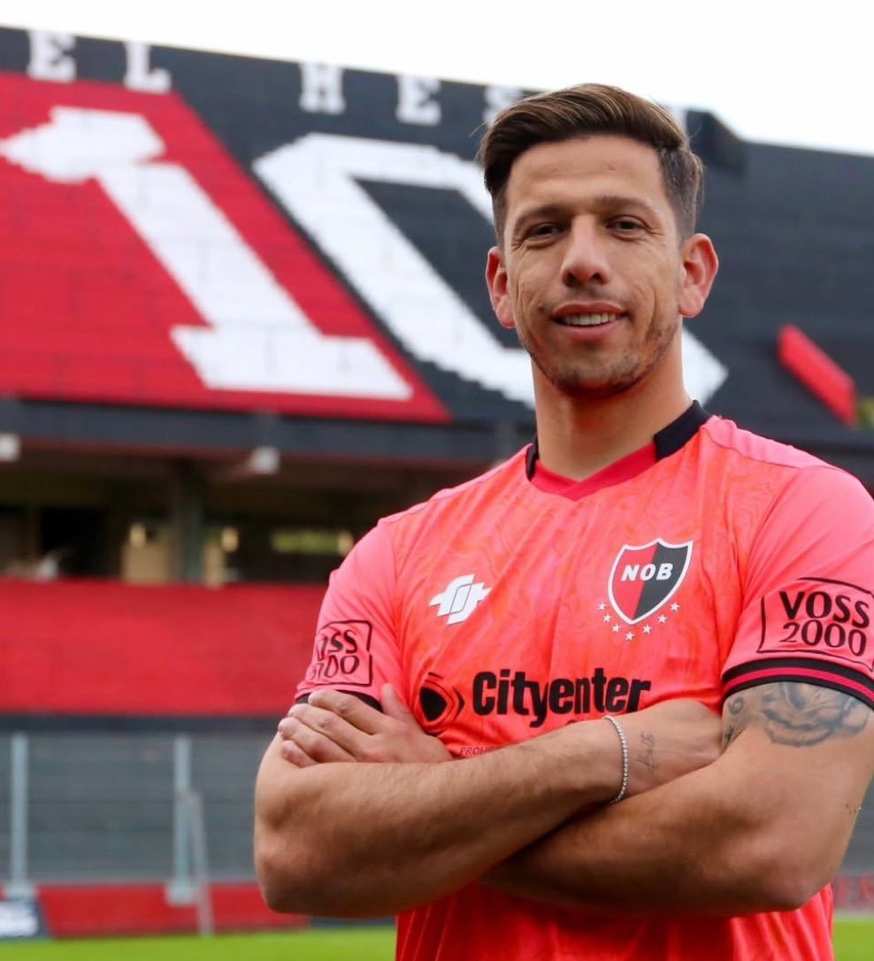 GerGarciaGrova's tweet image. 🚨Juan Espinola alcanzó un acuerdo verbal con #BarracasCentral.

📌#NOB negocia una cesión por 12 meses con opción de compra. 

ℹ️ con @Wilson11G