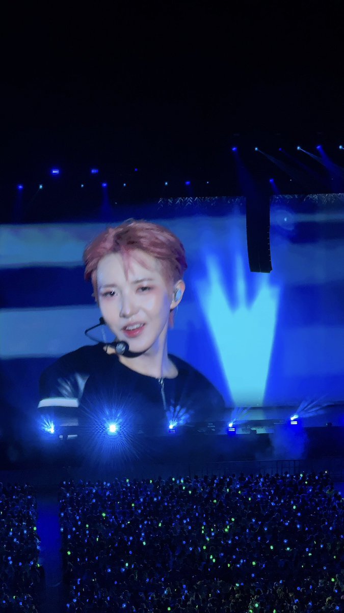 losfunboys's tweet image. People DIED