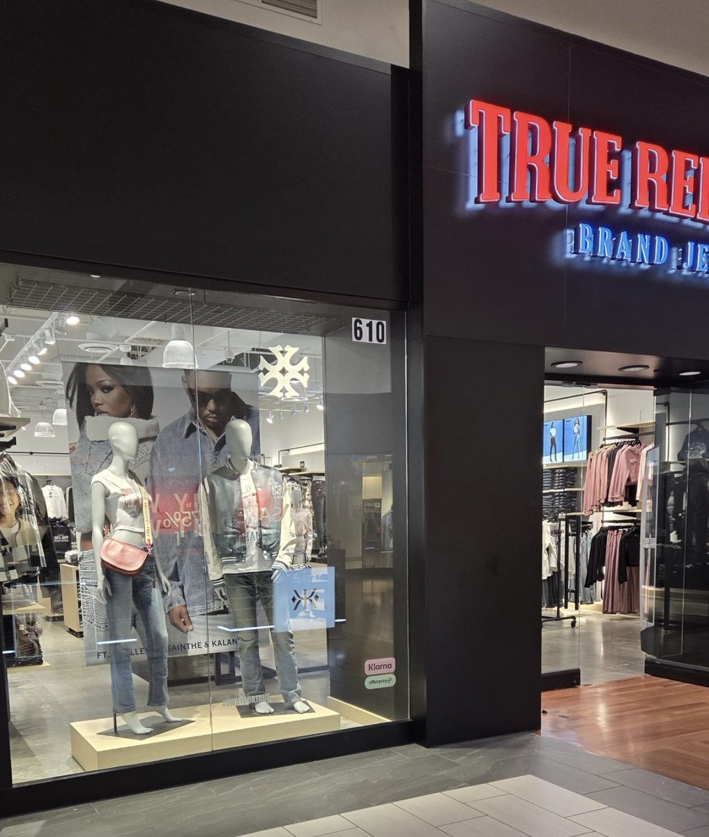 CraveChelley's tweet image. Chelley Bissainthe’s True Religion Campaign continues to appear in stores, this time spotted in Texas.