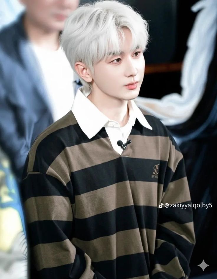 pxci14's tweet image. ลองทำสีผมดูมั้ยคะพี่ สู่ขิตยกด้อมแน่