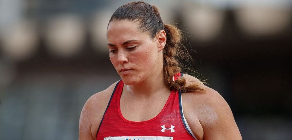 PiensaPrensa's tweet image. Natalia Duco, la ministra del deporte suspendida de una competencia olímpica por doping positivo

El Tribunal de Expertos en Dopaje (TED) sancionó a la lanzadora de la bala chilena, Natalia Duco, con la suspensión por tres años de toda actividad deportiva, luego de dar positivo…