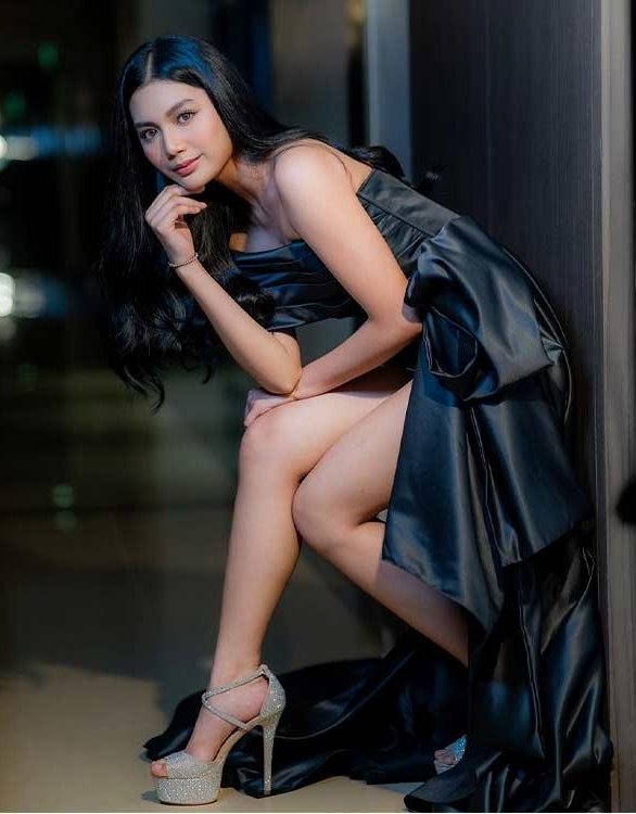 nirvanadine's tweet image. exquisitely mother daughter