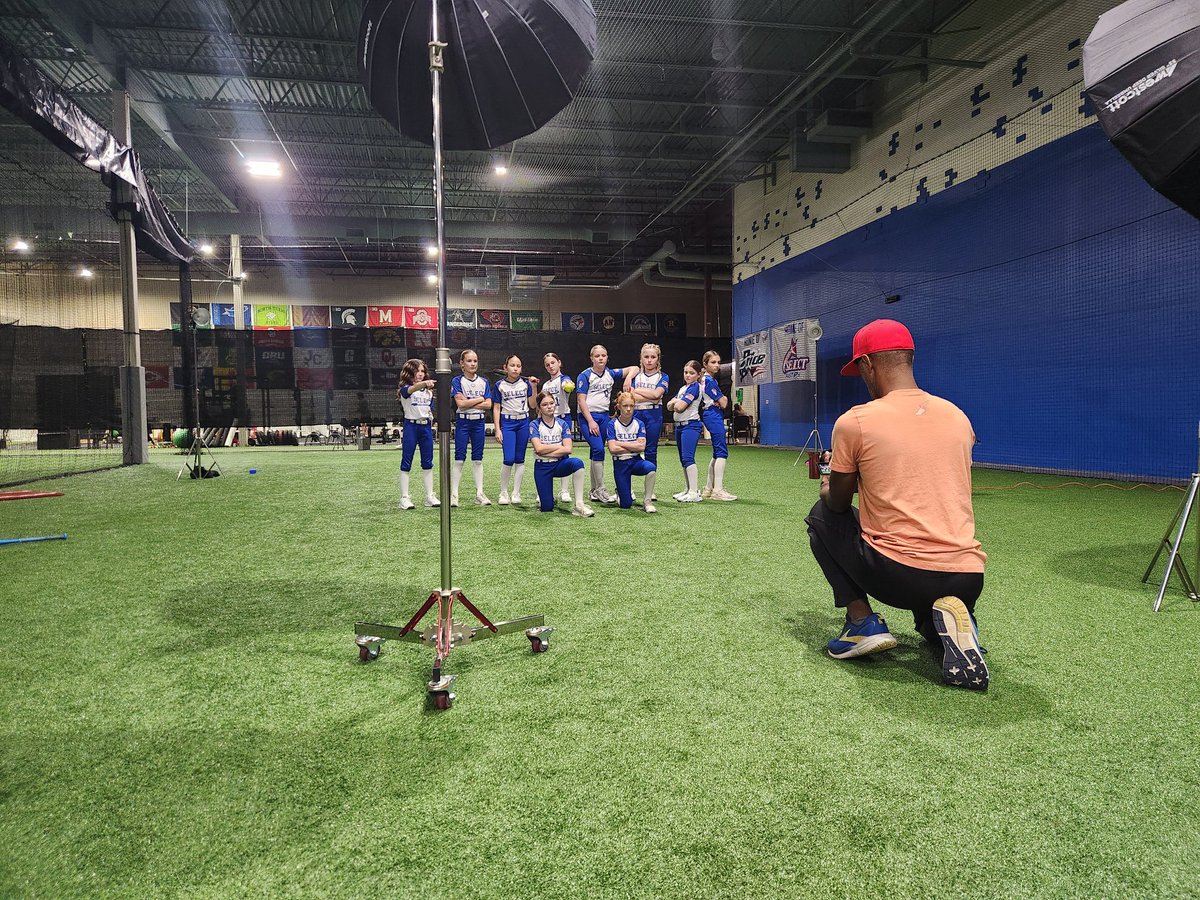 Select Fastpitch 2015 tweet media