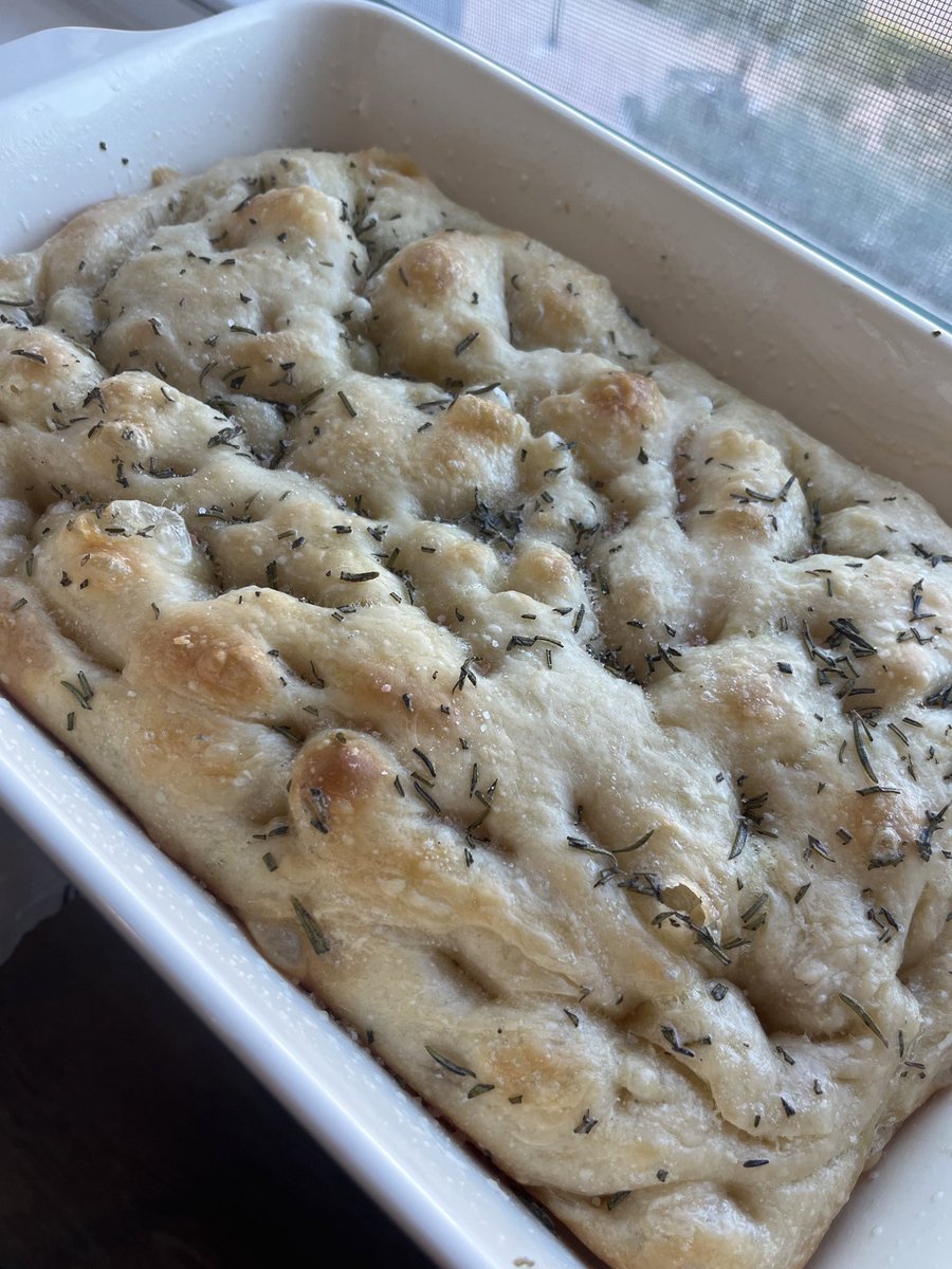 pilatesdeer's tweet photo. sourdough focaccia https://t.co/Y2jy8l58pL