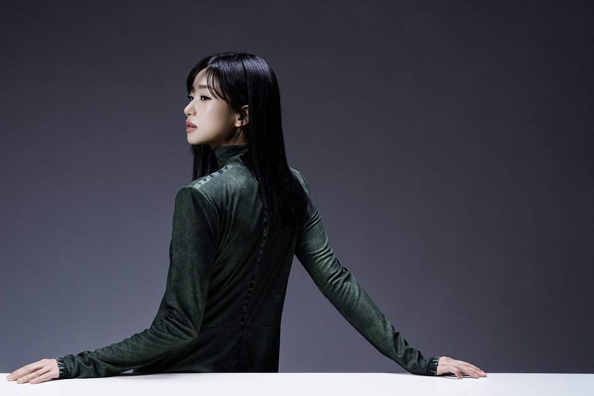 at9film's tweet image. [인터뷰] 자유로운 바람처럼, &amp;lt;여행과 나날&amp;gt; 배우 카와이 유미 | 씨네21
🔗cine21.com/news/view/?mag…

"영화로 세상을 바꿀 수 있다고 믿진 않아요.
다만 관객의 마음에 작은 씨앗을 심을 순 있겠죠.
나중에 그 씨앗이 꽃을 피우면 누군가의 마음을 조금은 바꿀 수 있을지도 모릅니다.
모든 영화가…