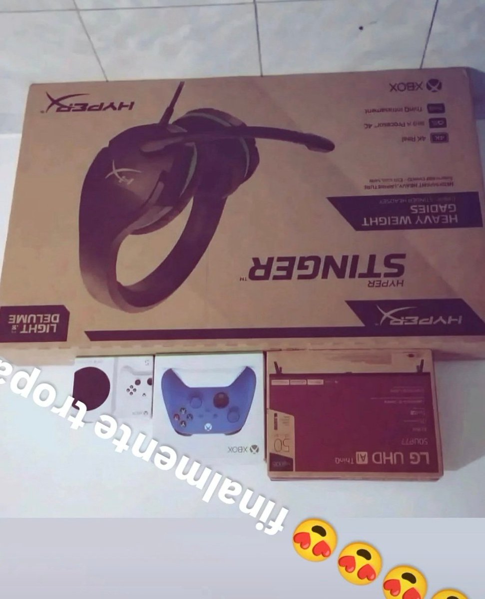 PvSlick's tweet image. KKKKKK que doideira aqui no Japão eu comprei a mesma coisa mano