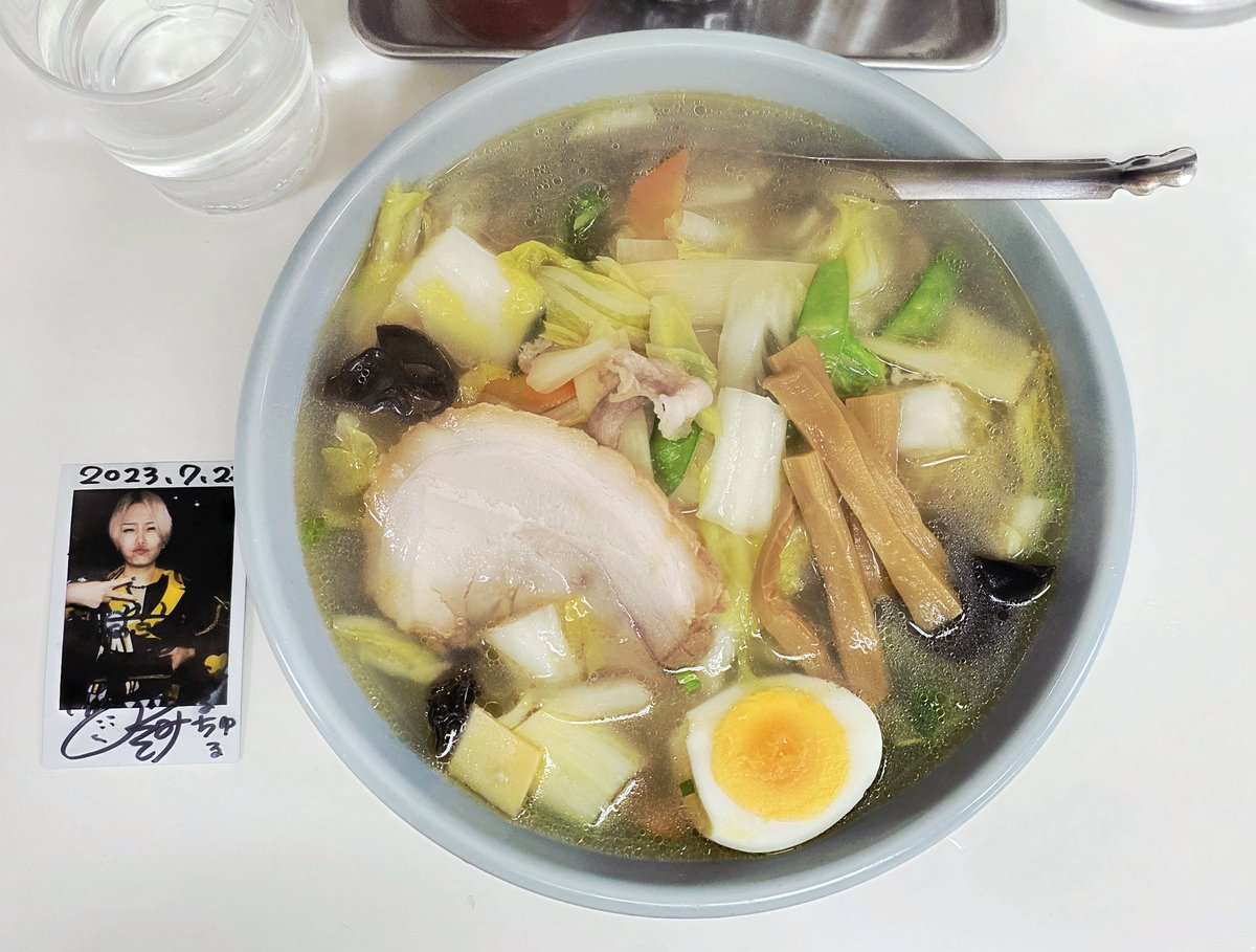 寒いので五目そばを食べました。とてもあったまりました。腰痛にも効くそうです( ◜ᴗ◝)