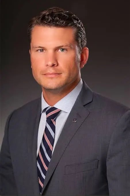 carolmswain's tweet image. Let me be the first to say that @PeteHegseth is presidential material. He is strong and forceful with his policy decisions and his actions resonate with many Americans. He also has charisma and he’s handsome. 

Who agrees with me?