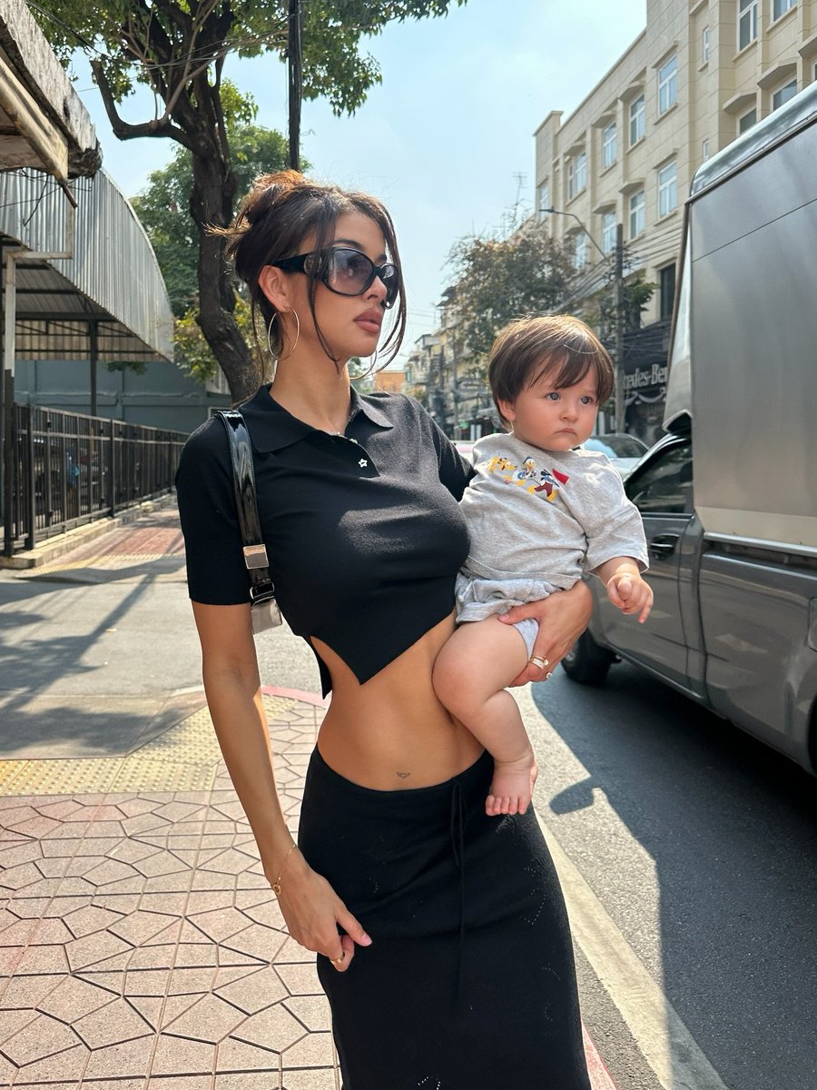 chogieswagz's tweet image. อิจฉาชัปปุยส์อะ ลูกน่ารักมากเมียสวยโซ๊ะ หน้าผมหุ่นผิวคือที่สุด