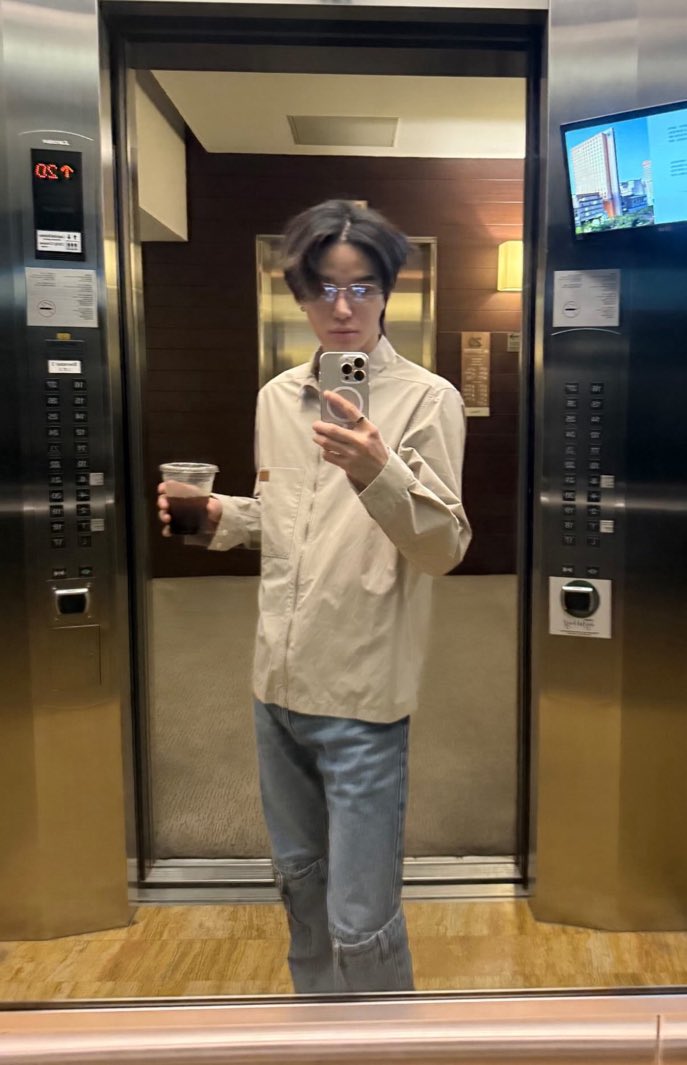 kjwhive's tweet image. 