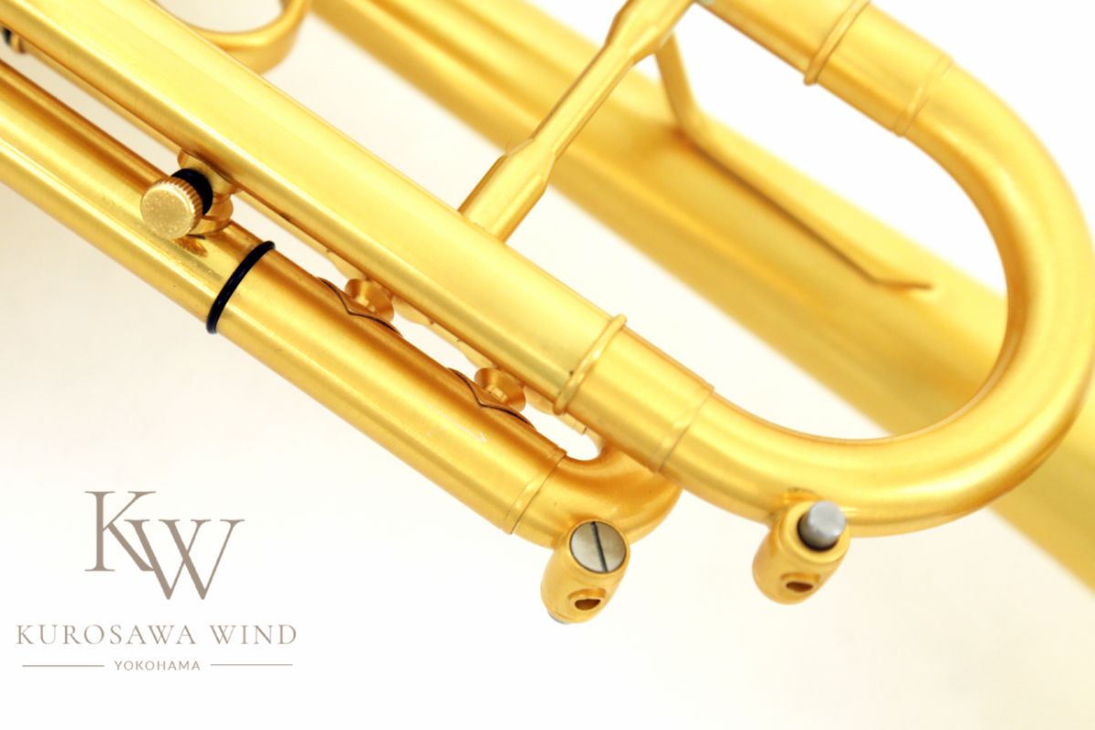 kurosawawind_YH's tweet photo. 《本日のスタッフ一押し🎺》
【#JohnPacker JP by Taylor (アウトレット)】
サテンラッカー仕上
ミディアム-ヘヴィ ウェイト
テイラー製 マウスパイプ
この3つだけでも盛り盛りスペックですが、
ジョンパッカーらしいお手頃価格♪
▼WEB
https://t.co/SfSBx1Xgtf
#トランペット #横浜 #ジャズ https://t.co/QJz11YeIln
