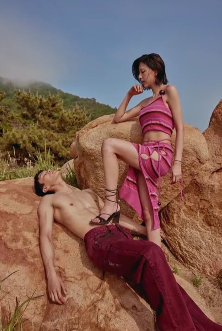 timelapseu's tweet image. Goeun and Jaejin photoshoot.

#SinglesInferno5