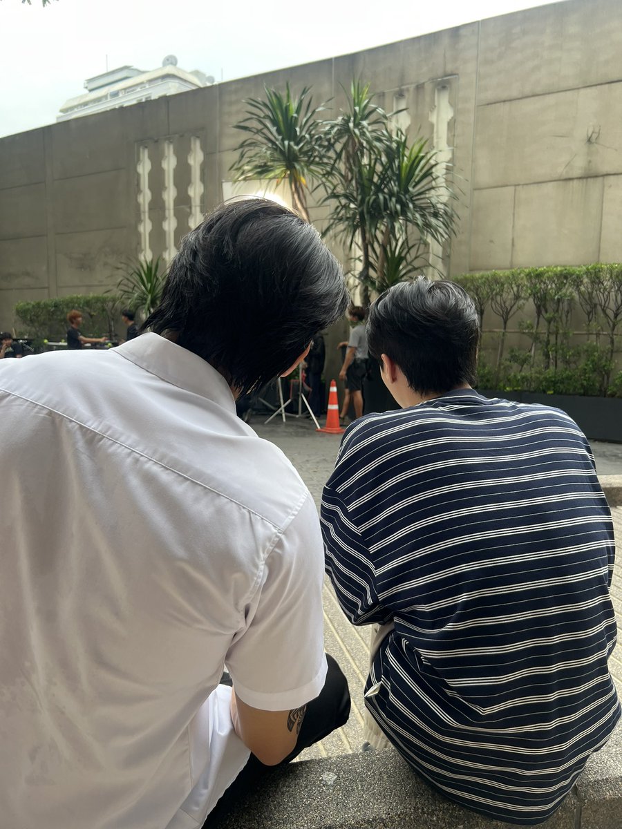 Q1  #อาทิตย์ดาวตก