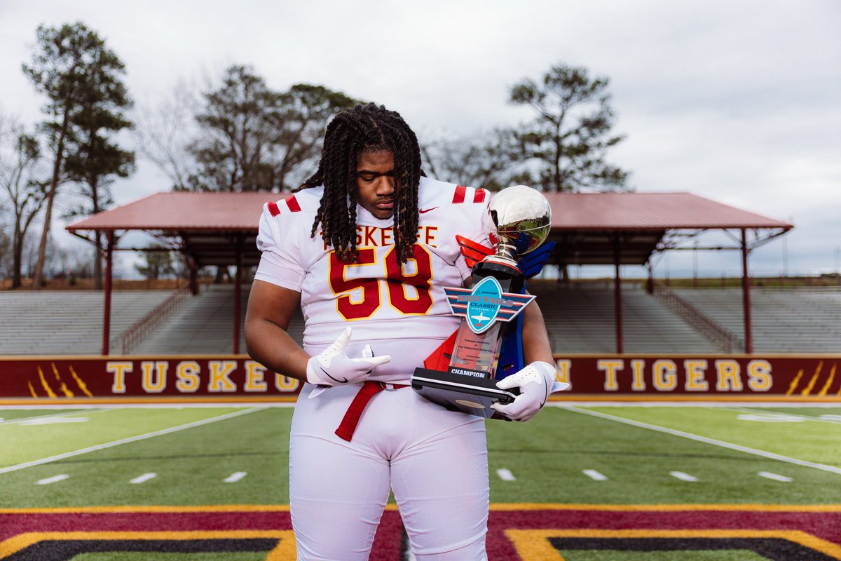 John Smith tweet media