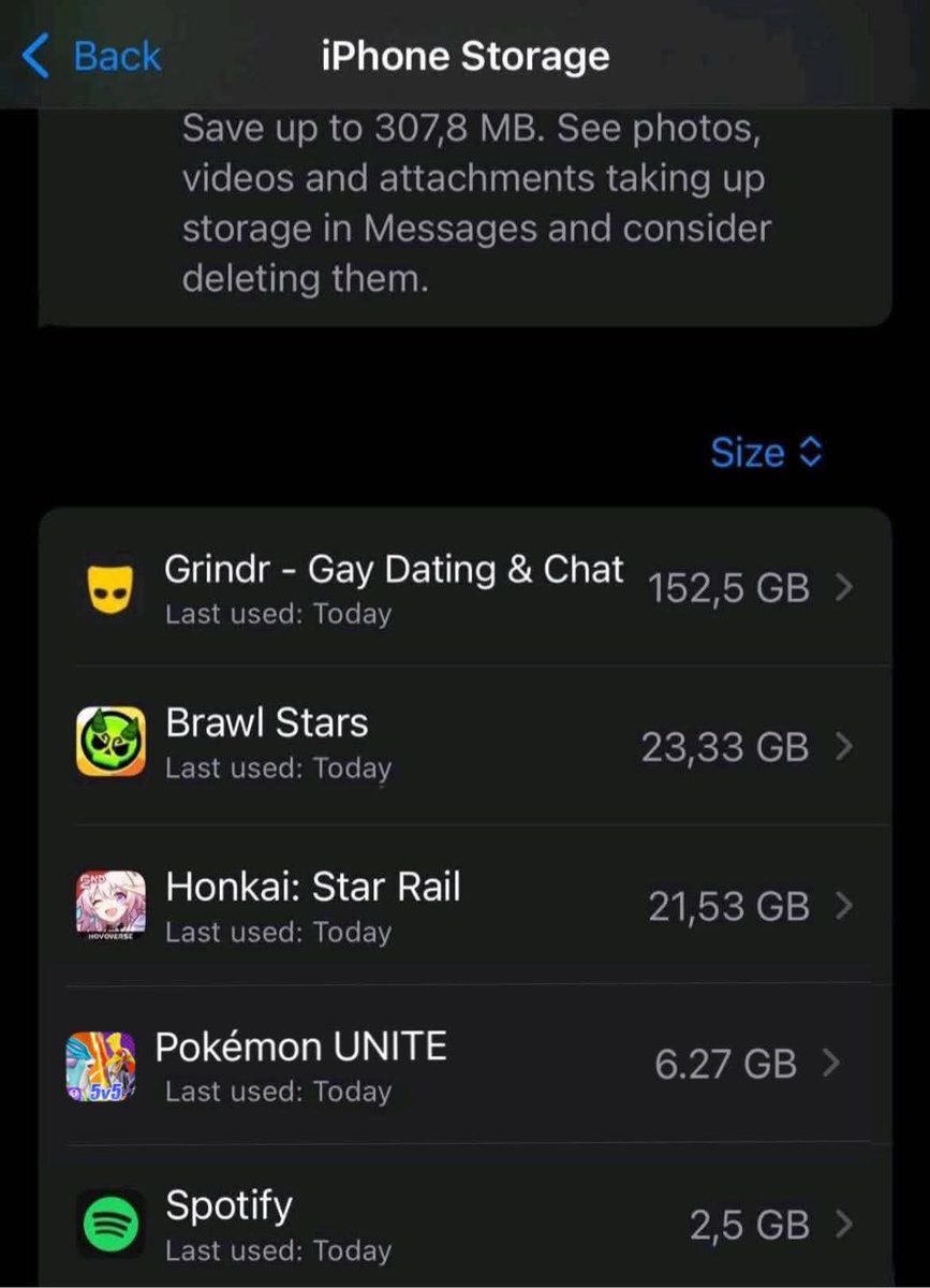 abr6zame's tweet image. Es normal que el brawl stars pese tanto?