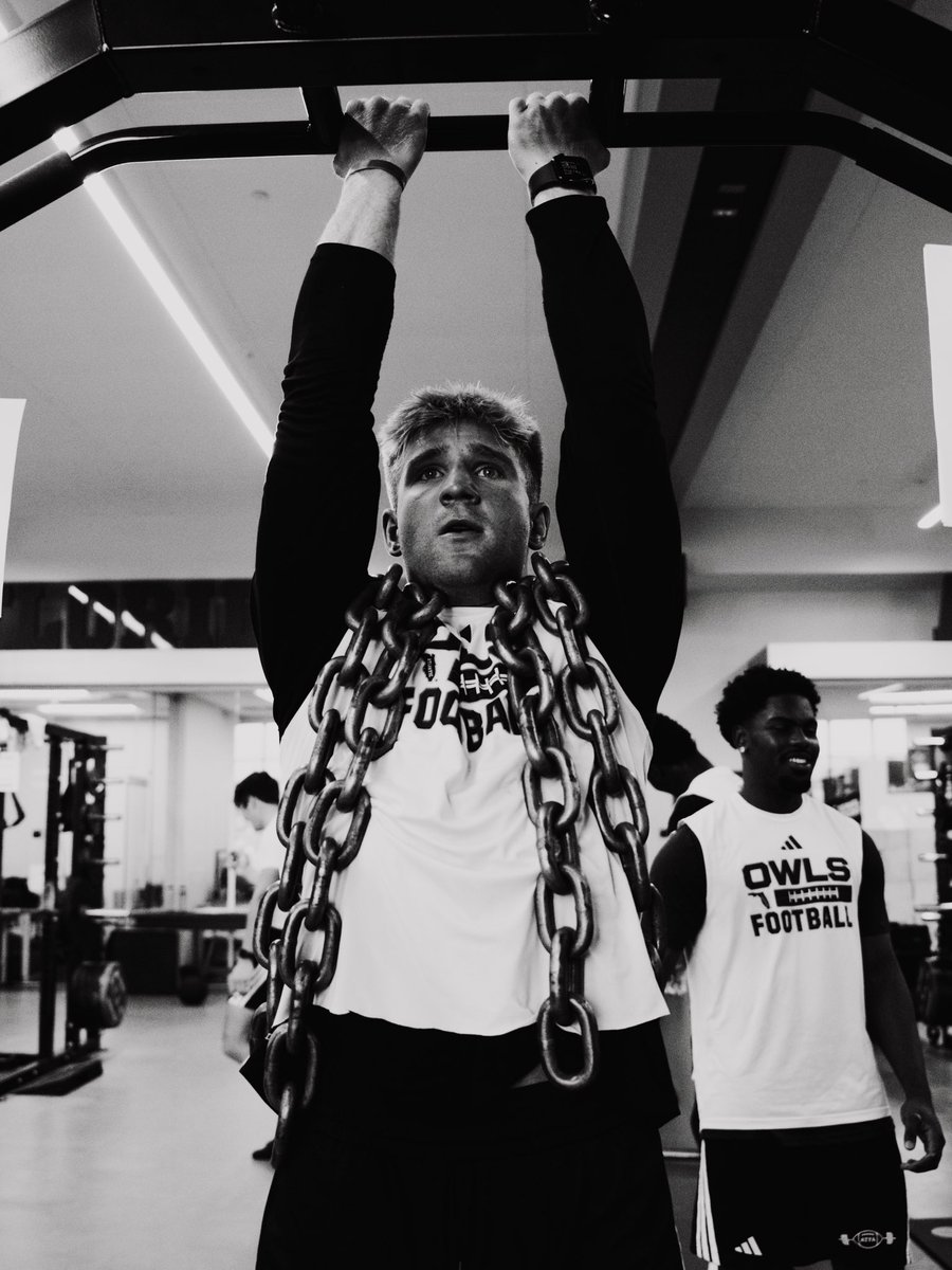 FAUFootball's tweet image. Earned every rep today 💪

#WIP🏝️