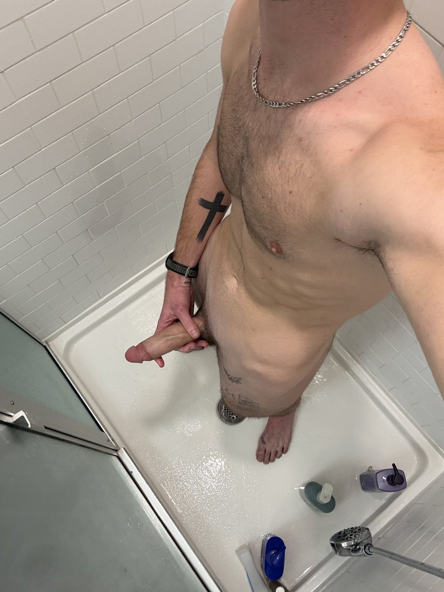collegeflyguy's tweet photo. like this post to make it grow https://t.co/I2WUJbpUvC