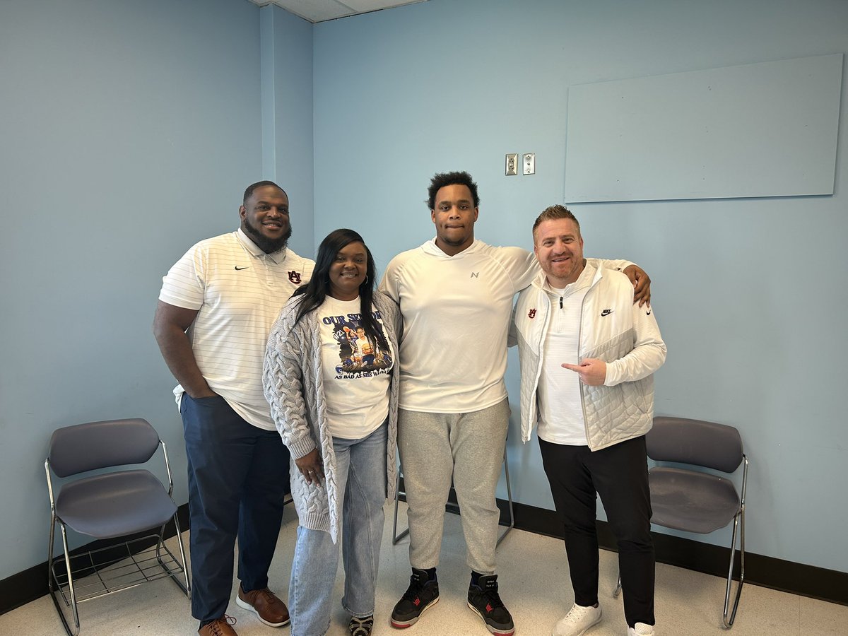 Karlos”Big Los”May⭐️⭐️⭐️⭐️ tweet media