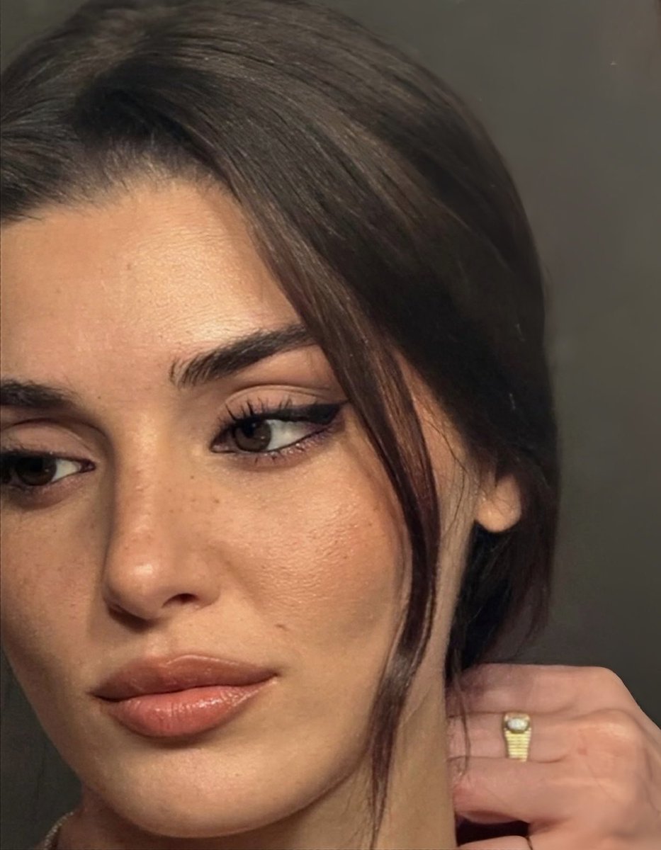 MO0NFADE's tweet image. Buenas tardes criaturas, la tierra les dice holaa.