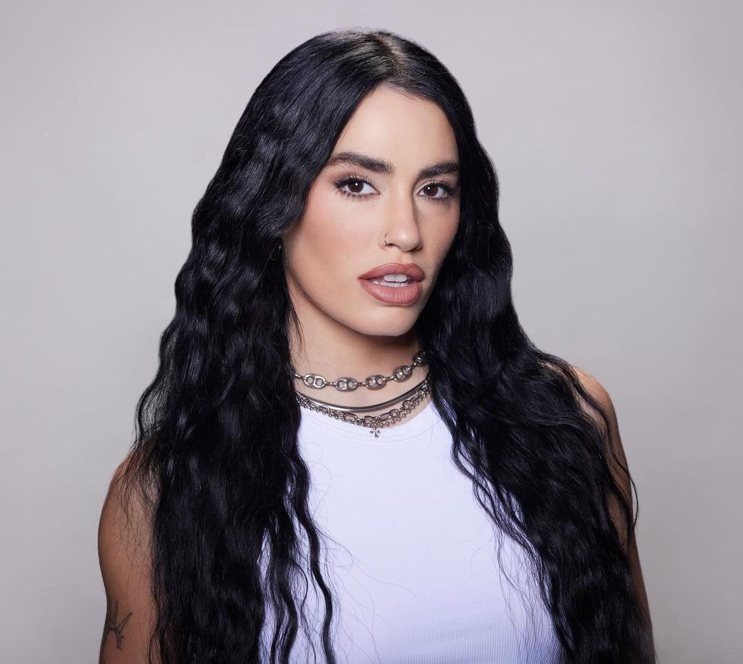 “1Amor” se posiciona en el puesto #43 del Top Canciones Virales de Argentina 🇦🇷

— LALI es la única artista argentina con una canción solista dentro del Top 50.