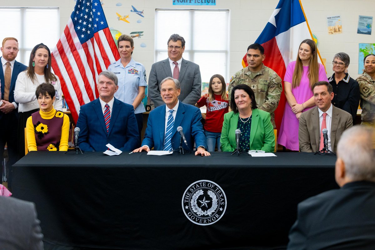 Governor Abbott Press Office tweet media