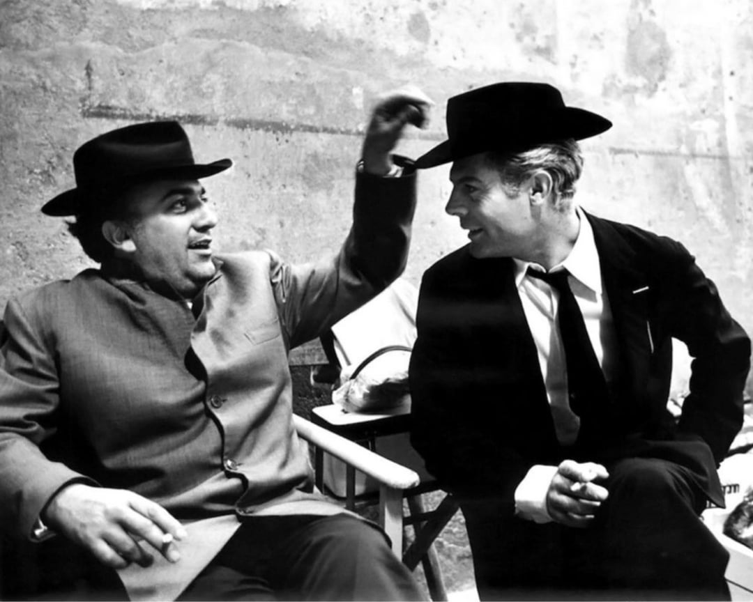 RadiantFilm's tweet image. Federico Fellini on making 8½ (1963): 

"It’s difficult enough to remember the films I have made, the motifs even. Anyway, for some time I had had in mind the idea of making the portrait of a man in its many layers: his memories, fantasies, dreams, his everyday life, a character…