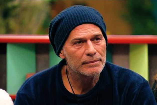 comentemoslo's tweet image. Carlos Lozano se convierte en el primer concursante SALVADO de esta edición demostrando ser el gran TITÁN de la casa.

Con Carlos hasta el final #GHDúoEspecial