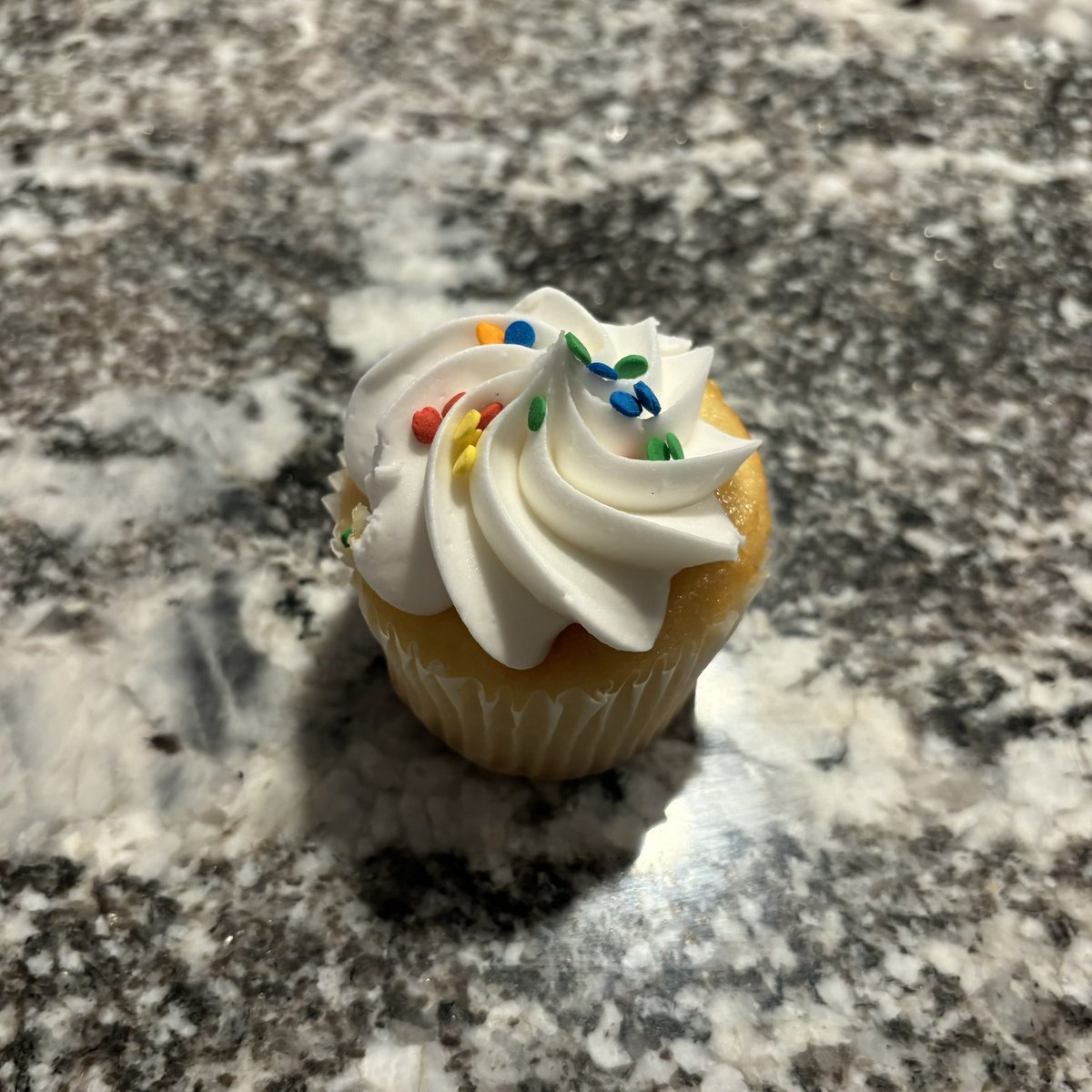 beblamb's tweet image. So THIS happened