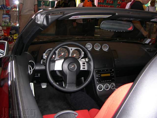 RikuRx7's tweet photo. 見つけたけどリヤ周りの写真しか無かった…
SEMA2003,2004はJadaやMUSCLE MACHINESの元ネタになったであろう車がチラホラ居るから見てて面白い https://t.co/9Rn78IyNhy