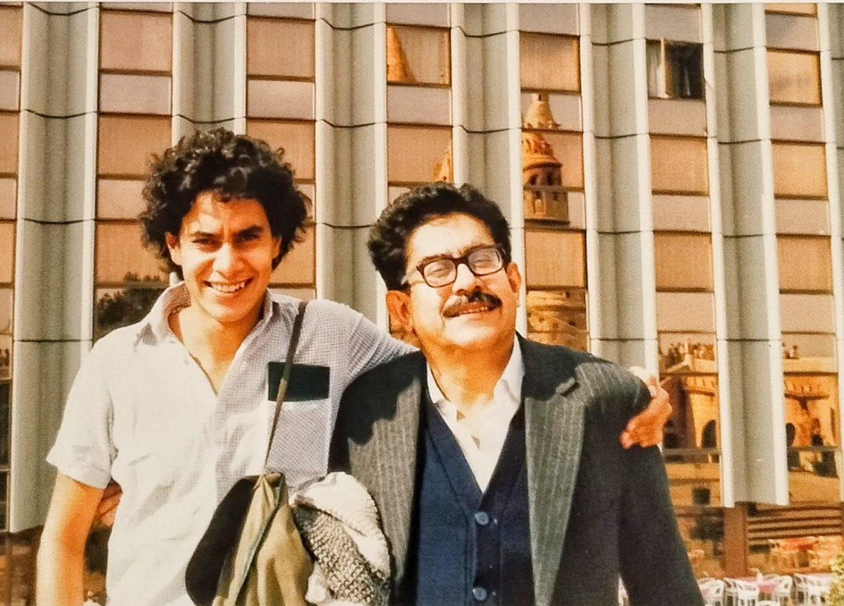 Iván, nuestro próximo Presidente de la República, no viene de privilegios ni de discursos vacíos. 

Viene de la localidad de Kennedy, de un barrio donde la vida se defiende todos los días y la esperanza nunca se rinde.

Allí aprendió a luchar en favor de las causas populares y