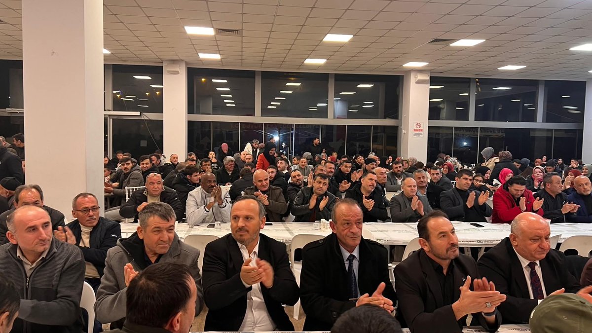 İstanbul Vezirköprü Bahçekonak Köyü Yardımlaşma ve Dayanışma Derneği tarafından düzenlenen “Kaz Tirit” programına katıldık.

Dernek Başkanı Ramazan Alper Bey ve kıymetli yönetimine misafirperverliklerinden dolayı teşekkür ediyor, Samsunlu hemşehrilerimize şükranlarımızı sunuyoruz