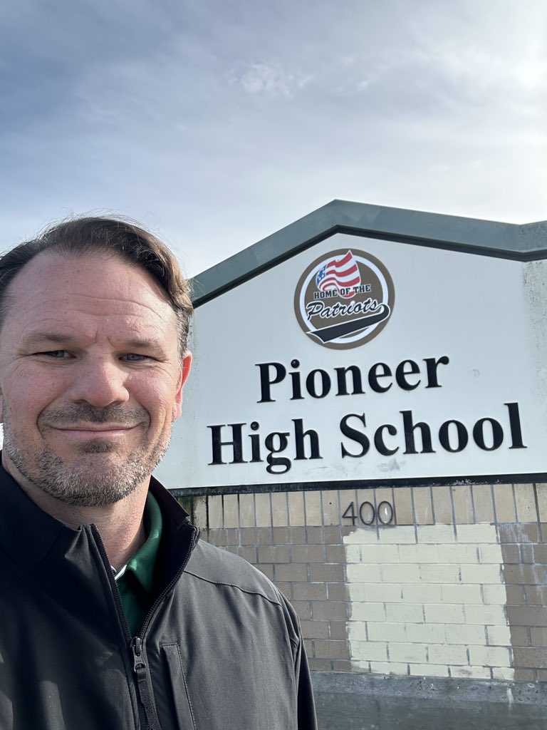 Adam Clark tweet media