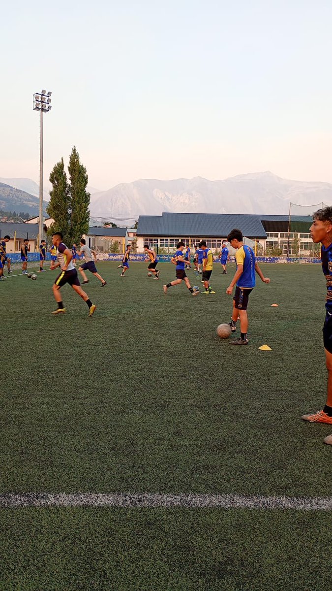 Club Belgrano Esquel tweet media