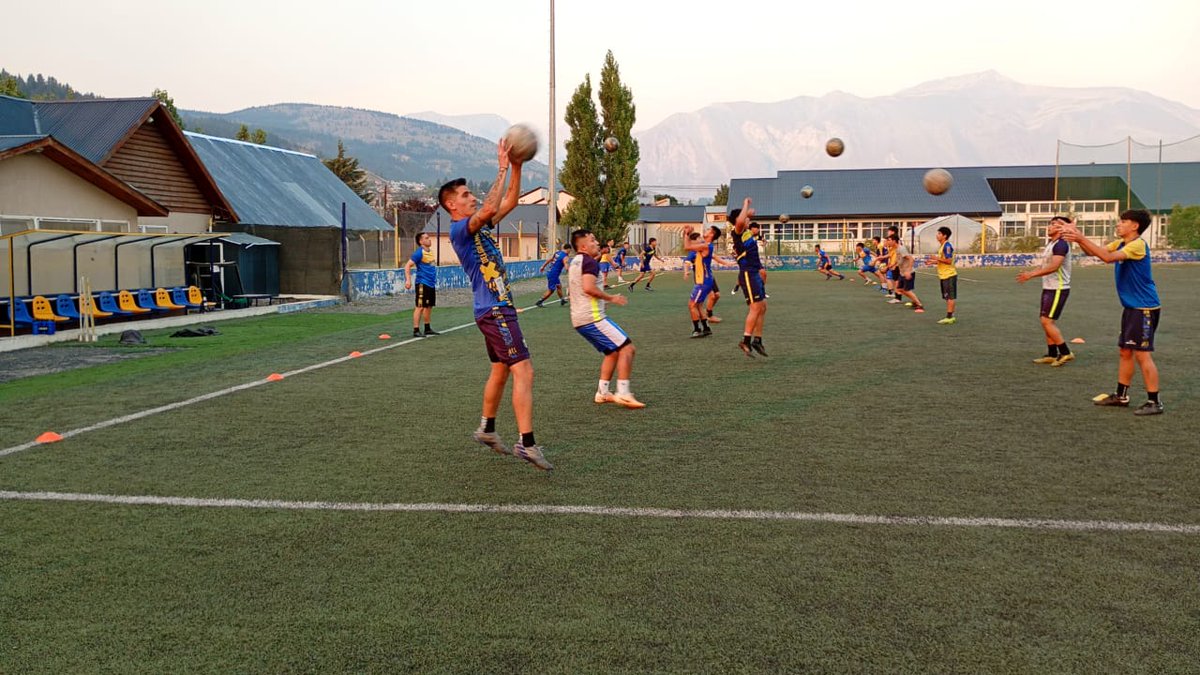 Club Belgrano Esquel tweet media