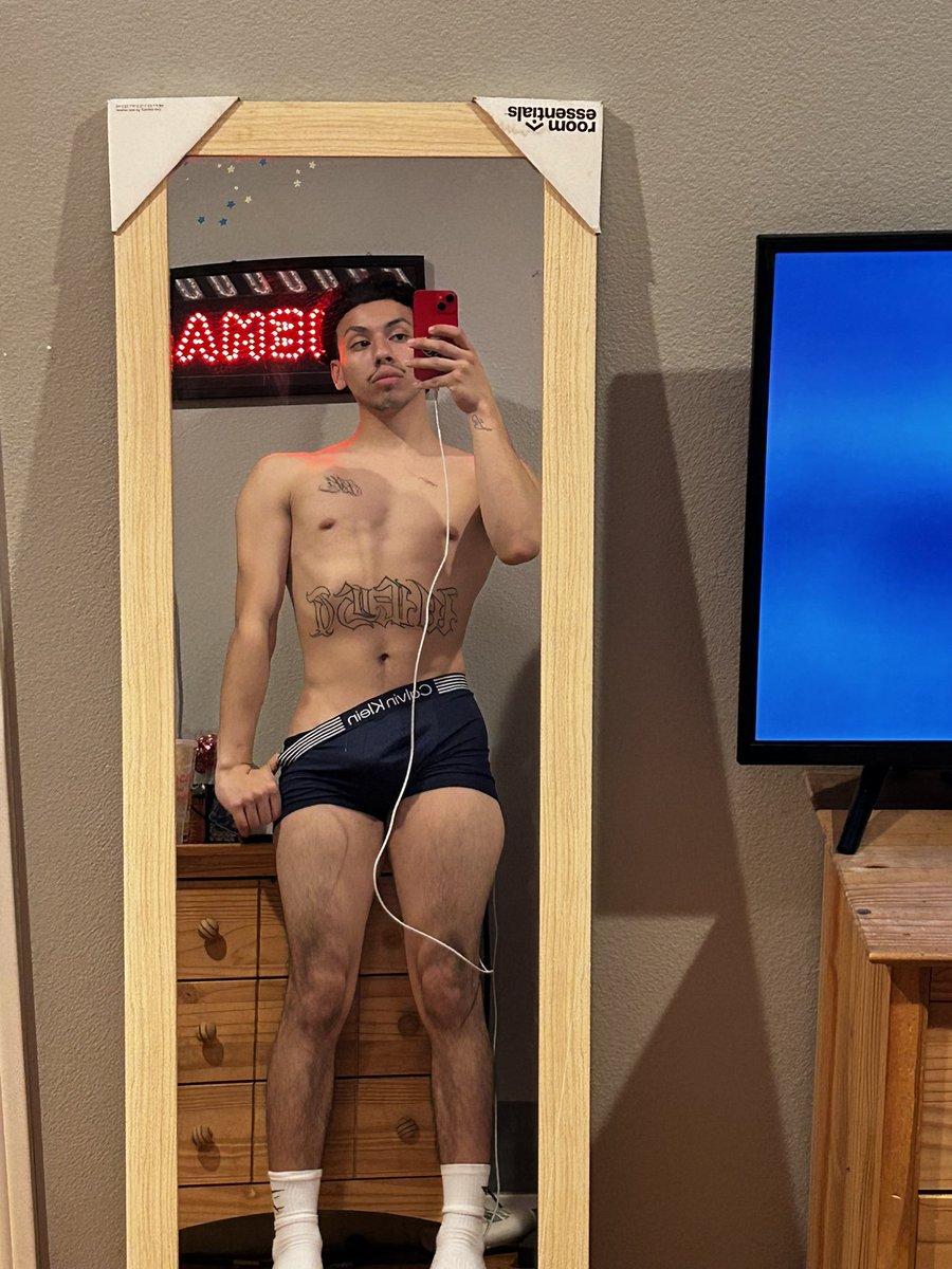 Slim in the waist cute in the face 💕