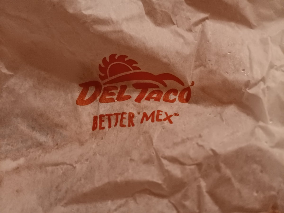 FlawdKeef's tweet photo. Tried #DelTaco first time ever at the new #Titusville location , was a helicopter flying very low South of 50, Lady friend in NV recommended this place to try... not bad.. liked the burger ๐ best honestly like was told to try.. https://t.co/YMhPQv7oFX