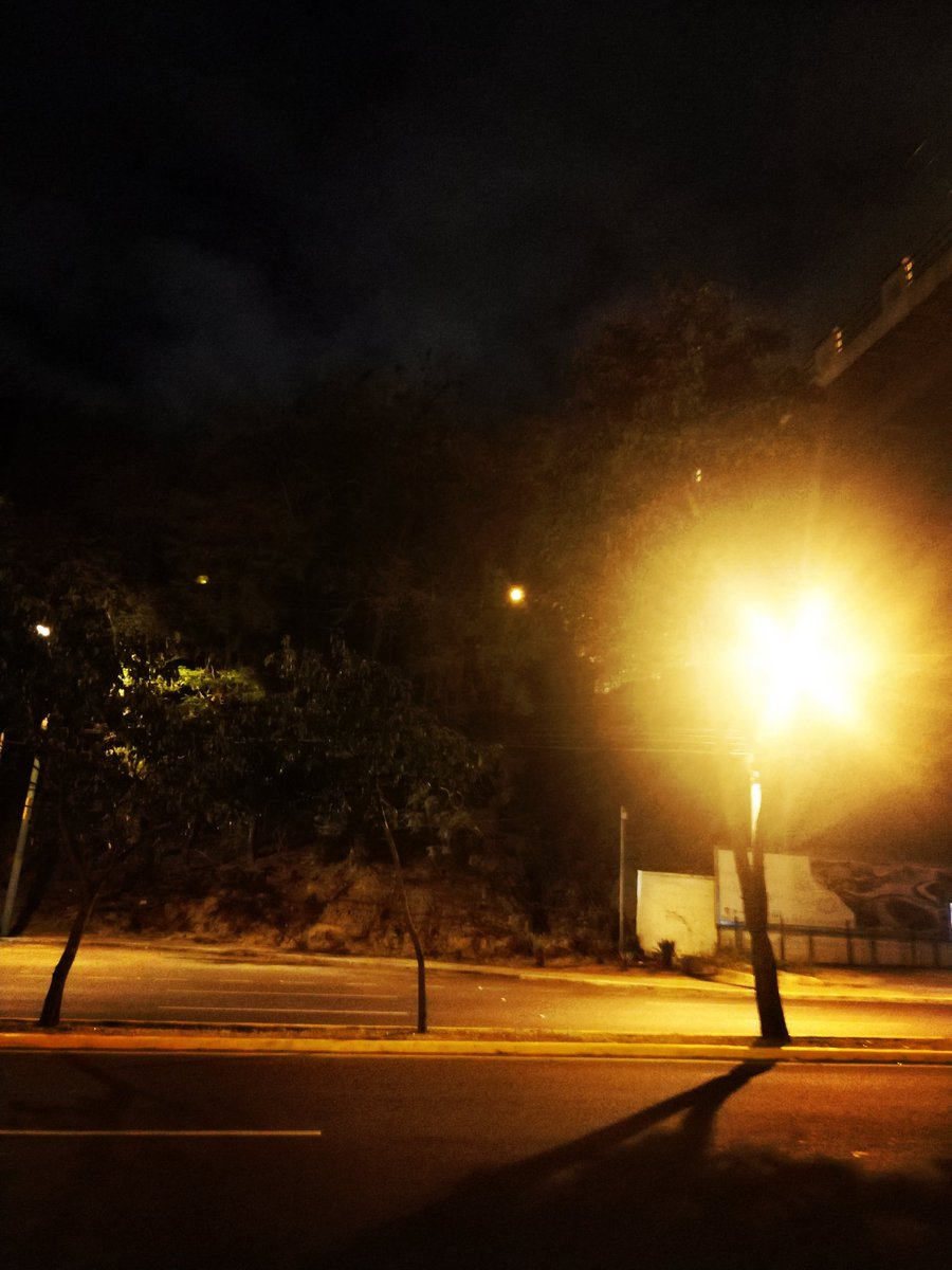 Noche solitaria