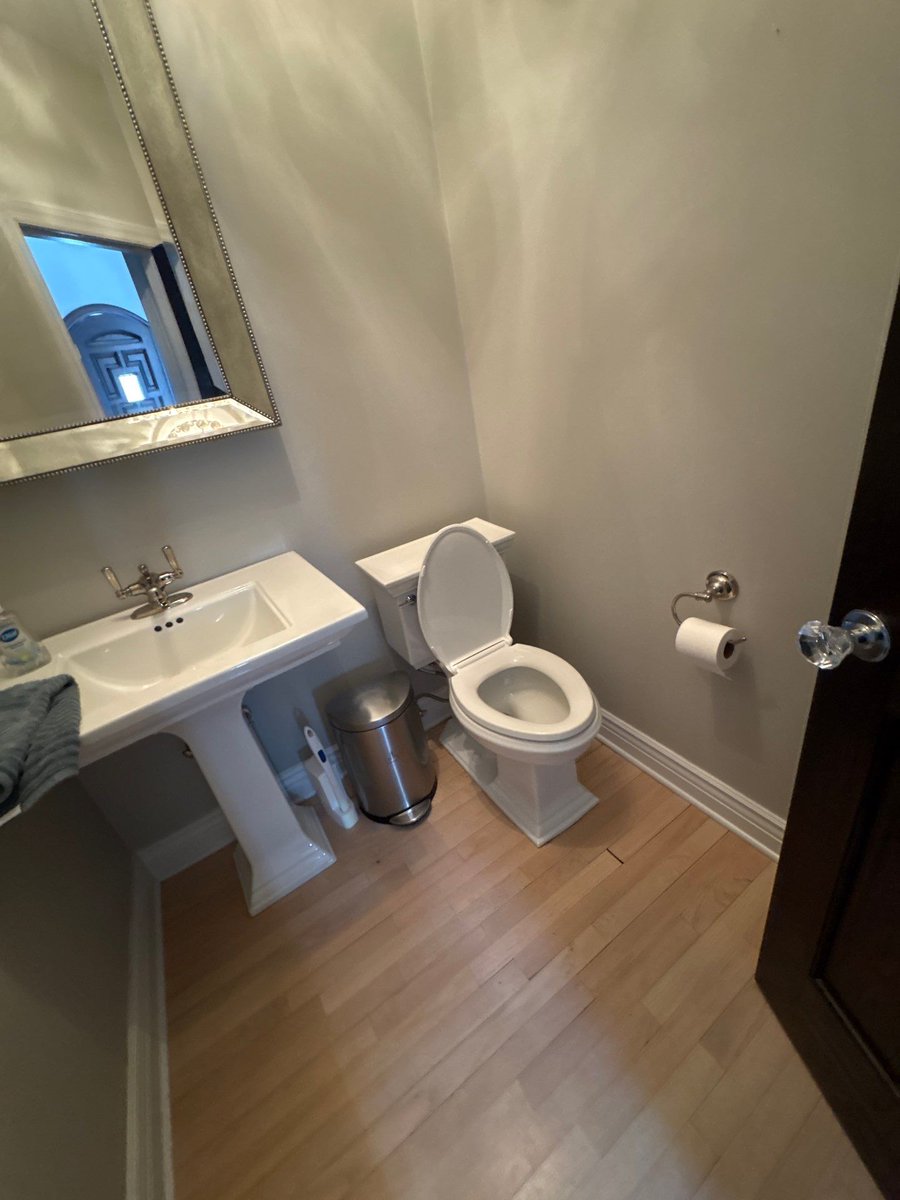 SophiasClean's tweet photo. Keeping your house THIS clean should cost an arm and a leg…

It doesn’t. It just takes the right routine + a consistent crew.

Weekly/biweekly resets so your home stays guest-ready, not “panic-cleaned.”

Sophia’s Cleaning Service (since 1984). Comment RESET for a quick quote. https://t.co/6g0qnB80rz