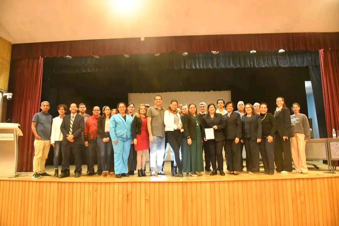 El Ministerio de Comunicaciones de #Cuba realiza Actividad  por el Día de la Ciencia Cubana 
donde fueron reconocidas las entidades y trabajadores destacados en la gestión de la ciencia, la tecnología y la innovación en el sistema MINCOM en el año 2025. #DiaDeLaCienciaCubana