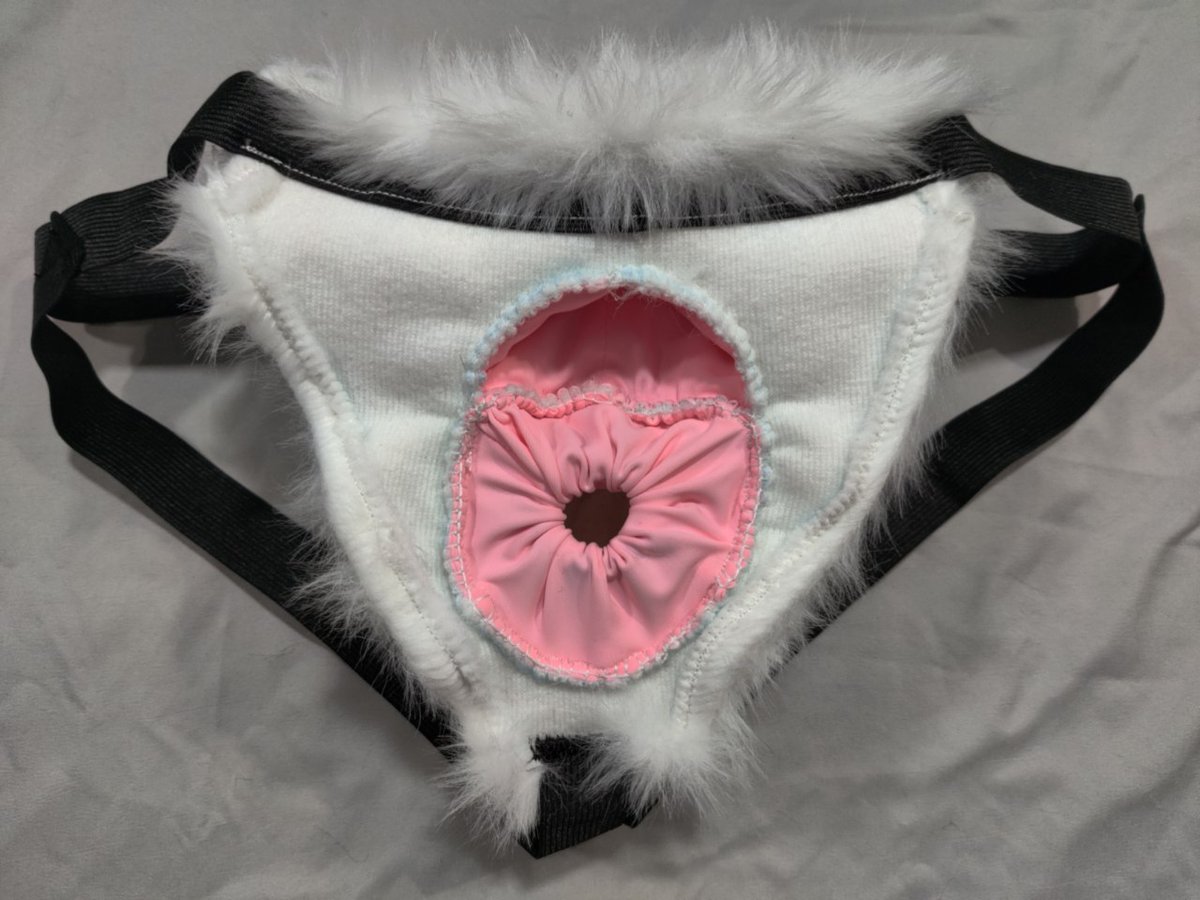 White Jock All Finished up for a commissioner.
Style of Sheath: Intact V2.
If wanting a custom Sheath Jock, boxers, pants, body suit, etc. Feel Free to DM me for a quote ^^