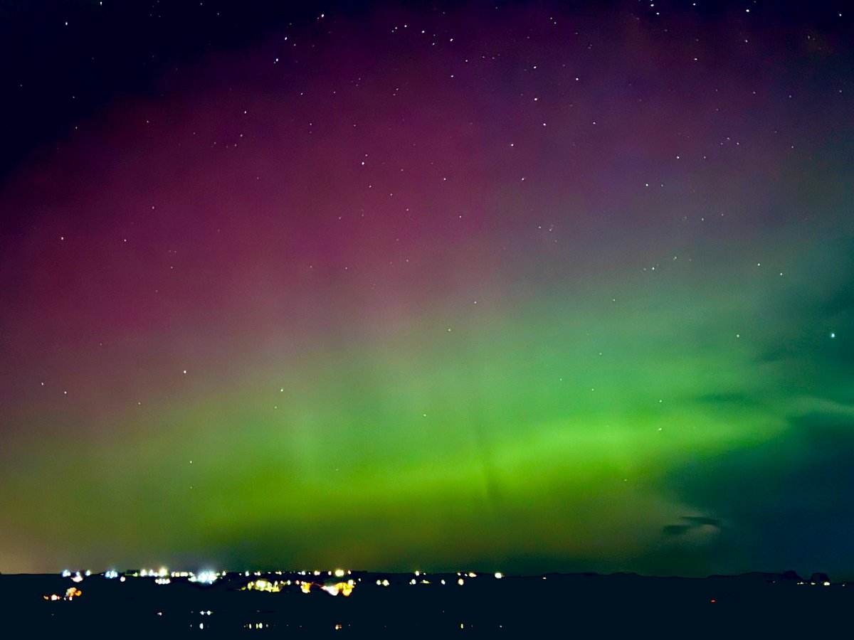 Aurora over Anglesey <a href="/S4Ctywydd/">S4C Tywydd</a> <a href="/itvweather/">ITV Weather</a> <a href="/DerekTheWeather/">Derek Brockway - weatherman</a> <a href="/itvweather/">ITV Weather</a> <a href="/bbcweather/">BBC Weather</a> <a href="/AngleseyScMedia/">Anglesey socialmedia</a>