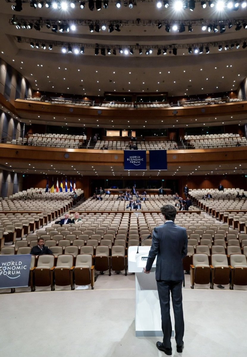 GreatBig_Sea's tweet image. In other news, a whopping 10 people who had nothing better to do, came out to hear Justin Trudeau speak…