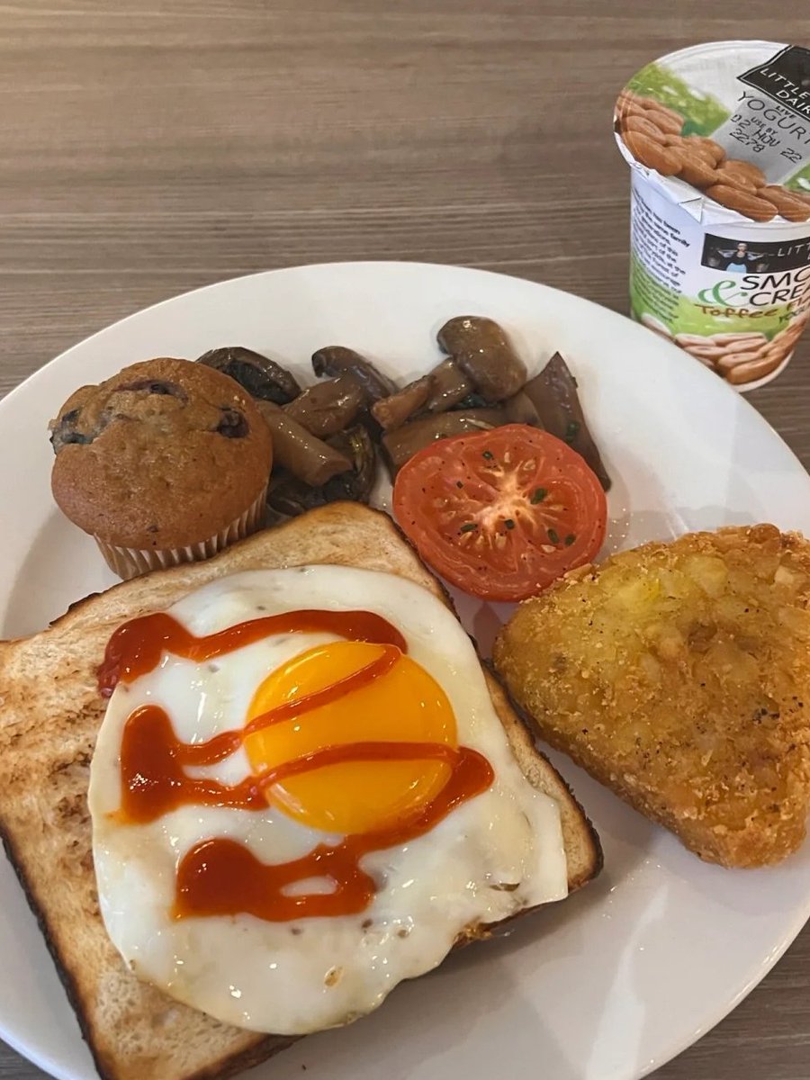 Isabella5471's tweet photo. "Bringing sunshine to the morning one bite at a time. 🌞 #BreakfastDelight #MorningEats https://t.co/cJSqYGEwGZ