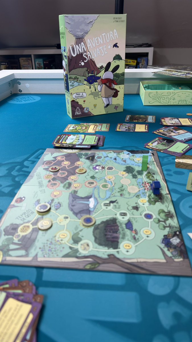 Hoy me ha dado por estrenar una de las recientes adquisiciones, “una aventura salvaje”  traido por <a href="/MalditoGamesES/">Maldito Games</a> en Español. Lo he estrenado probando el modo solitario que han creado, y la verdad es que me ha gustado! Aunque igualmente tengo muchas ganas de probarlo a 2.