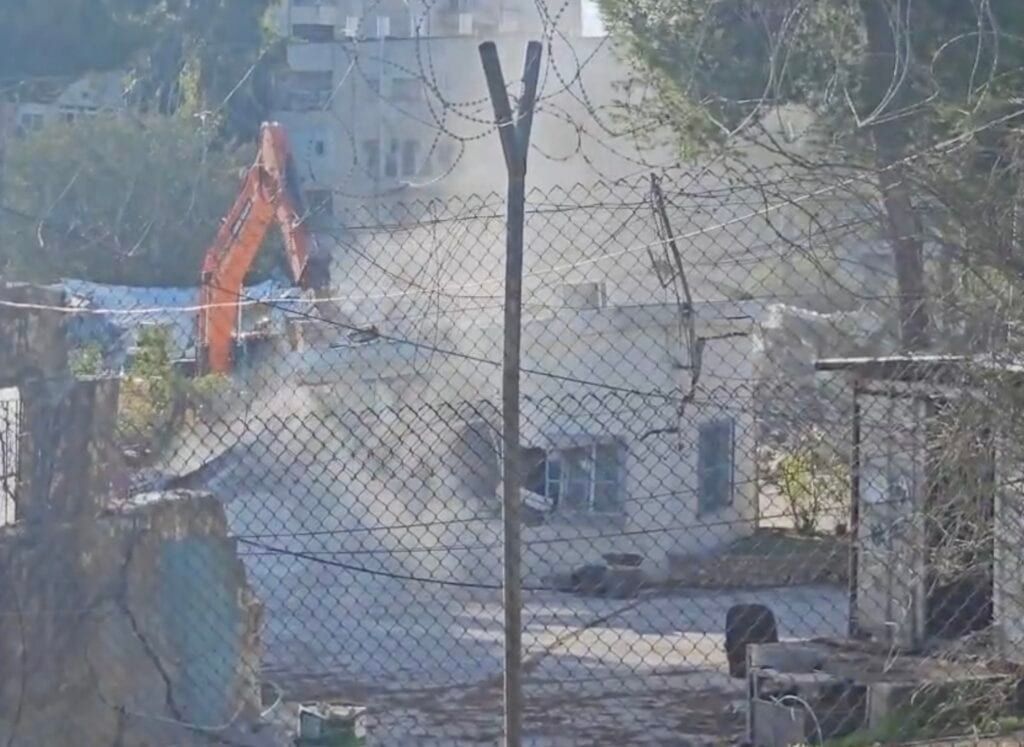 Bulldozing UNRWA’s Headquarters Is an Attack on the UN, Spokesperson Says passblue.com/2026/01/20/bul…